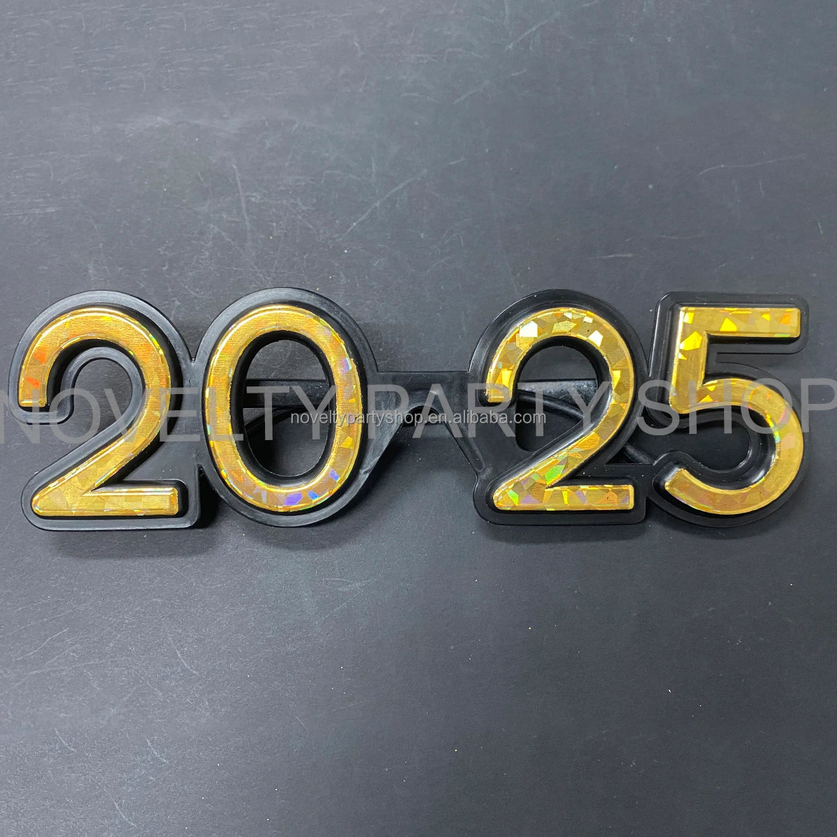 New Year's Eve party accessories funny glasses 4 pairs of New Year's glasses, the delivery will automatically adjust the latest number of years