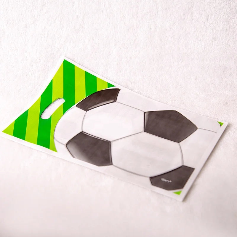 White and black football, football-themed cups, plates, tableware sets, decorations, tableware discounts