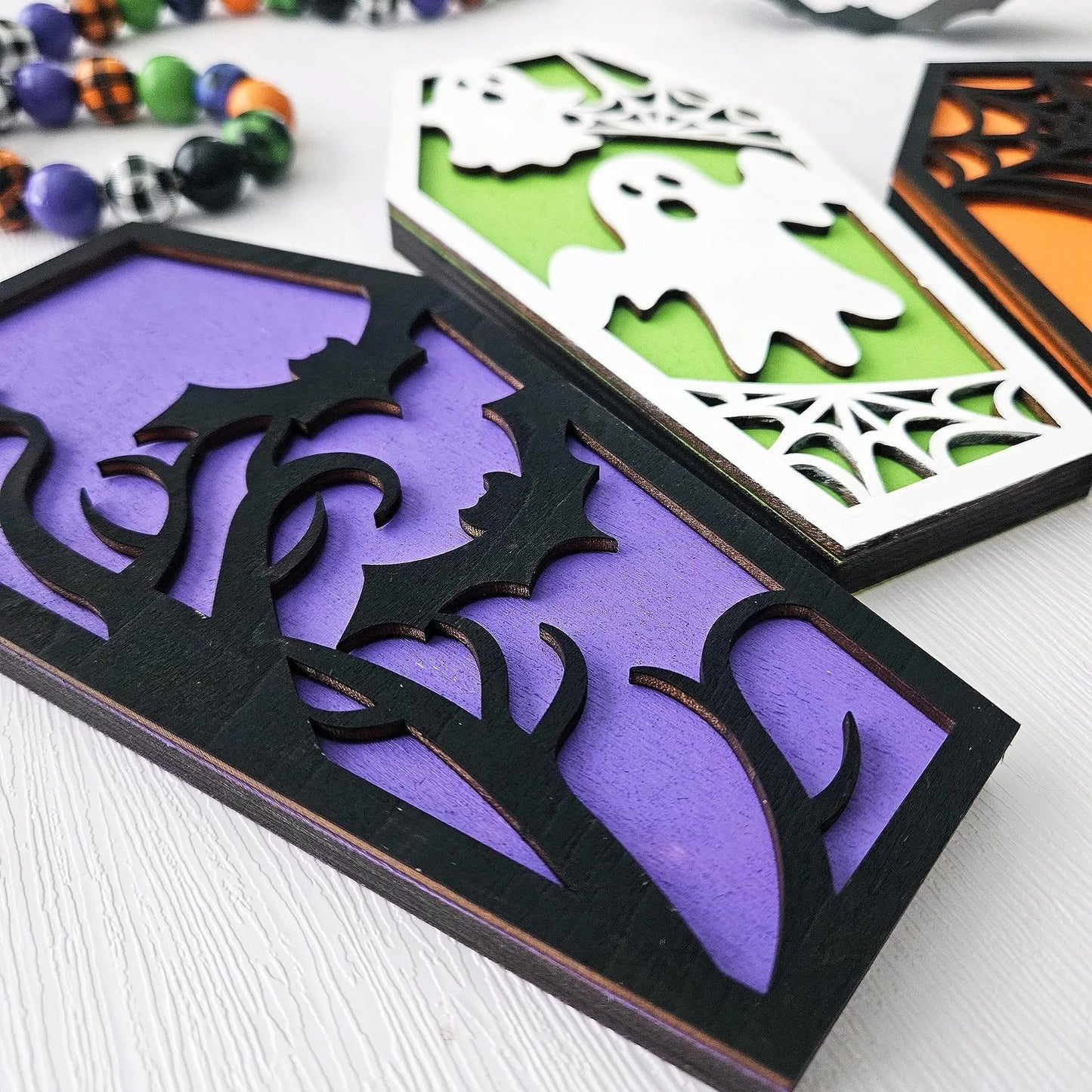 Halloween & Death Day 12 * 20cm LED Halloween Spider Web Party Decor Warm Light Goth Accessories Spooky Wall Decor Plywood Halloween Light Coffin Box