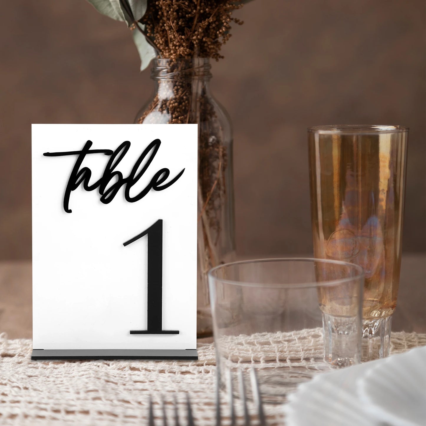 1 Wedding parties, reception and event parties with 5 * 7 inch black acrylic table number restaurant ornament and signage holder