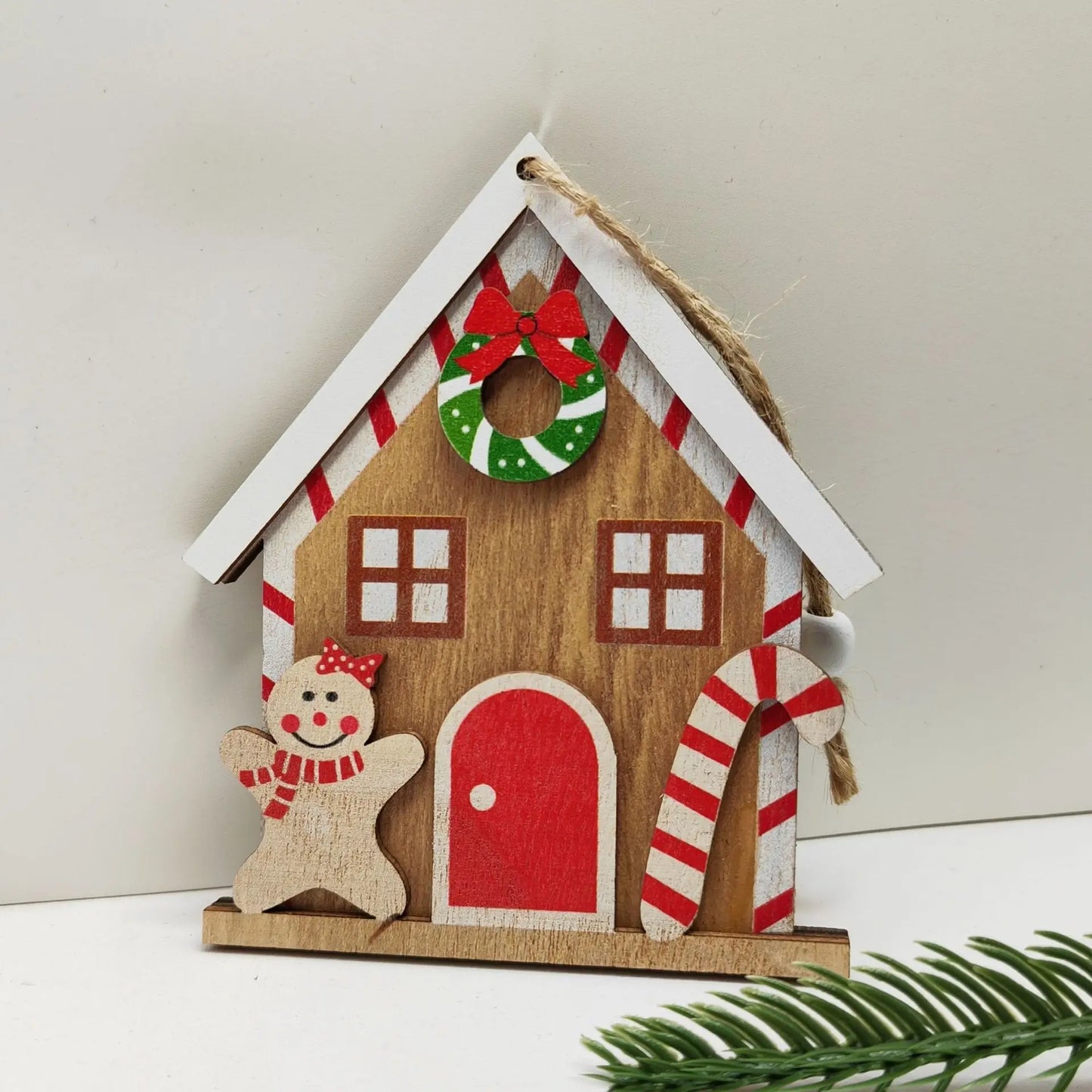 9*11 cm Novelty Christmas Tree Hanging Decoration Holiday Centerpieces Christmas Live 3D Pendants Plywood Snowman Candy Cabin