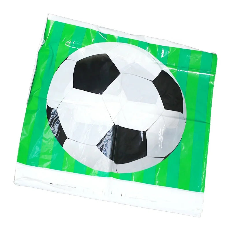 White and black football, football-themed cups, plates, tableware sets, decorations, tableware discounts