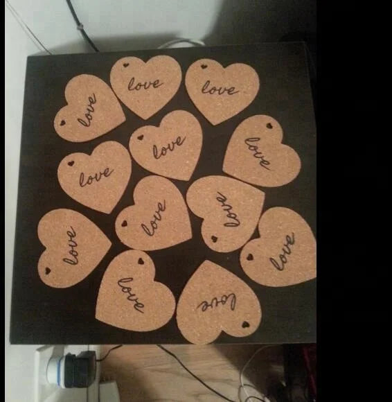 1 Wedding party, and accessories Wedding reception table decoration Heart-shaped cork beverage coaster decoration