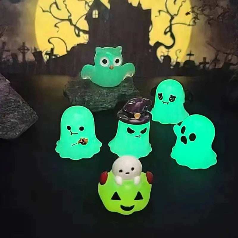 Halloween & Day of the Dead 6 Pieces Glowing Resin Desktop Cartoon Micro Scene Halloween Celebration Holiday Decoration Mini Halloween Ghost Figurines