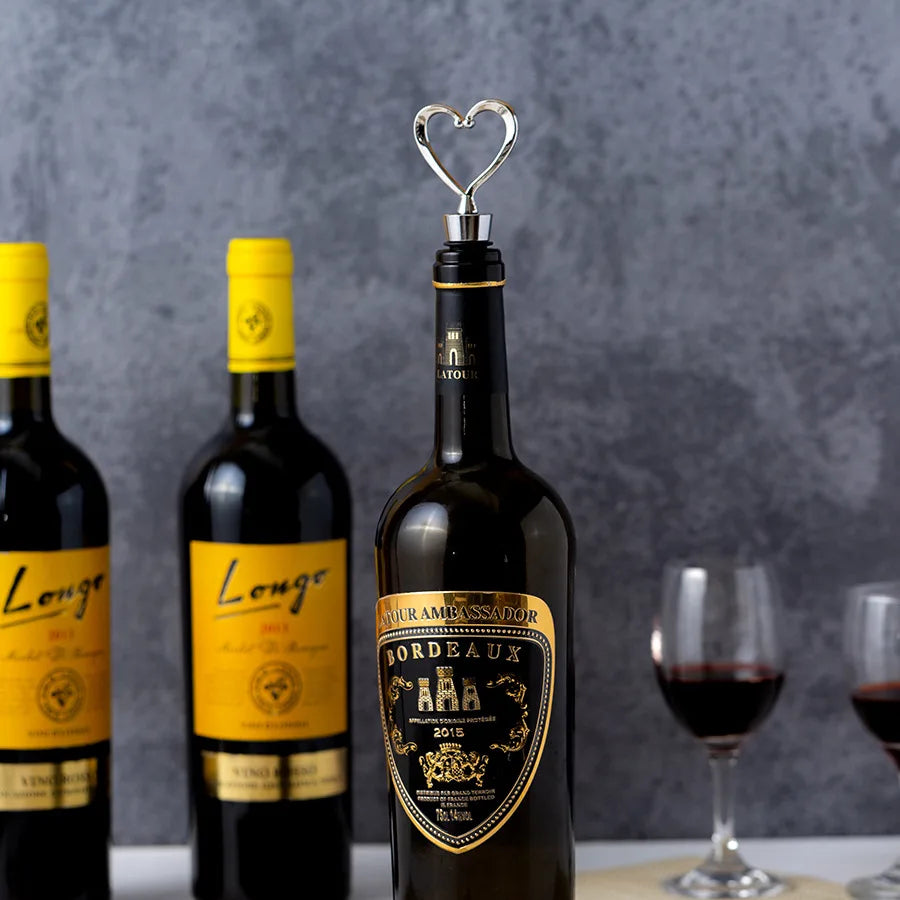 1 Wedding party, heart-shaped wine, cork wine, fresh bottle, hot-selling zinc alloy gift box, hotel wine bottle customization