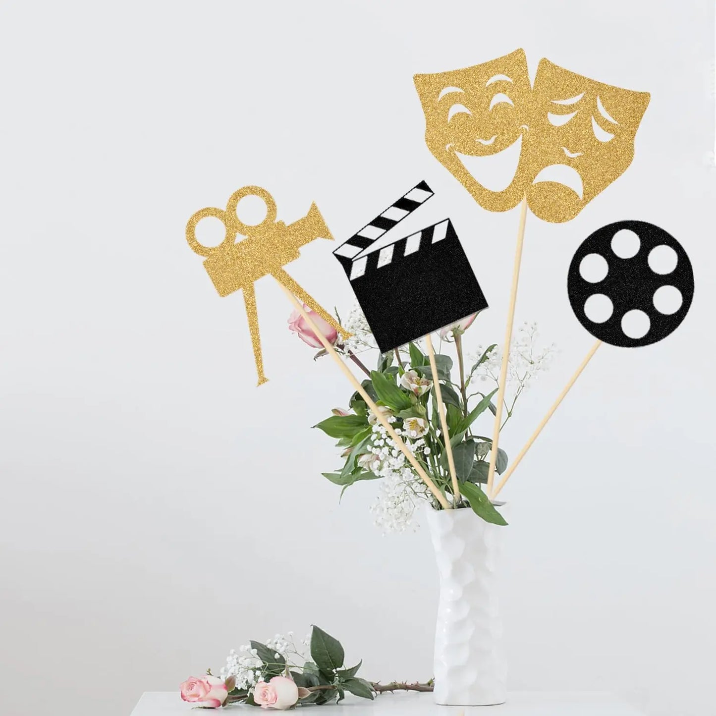 Hollywood Themed Movie Party Table Supplies Drama Mask Center Stick