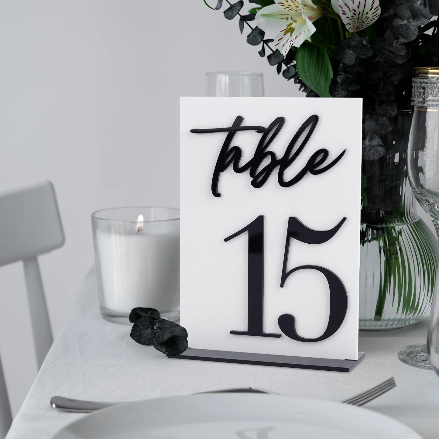 1 Wedding parties, reception and event parties with 5 * 7 inch black acrylic table number restaurant ornament and signage holder